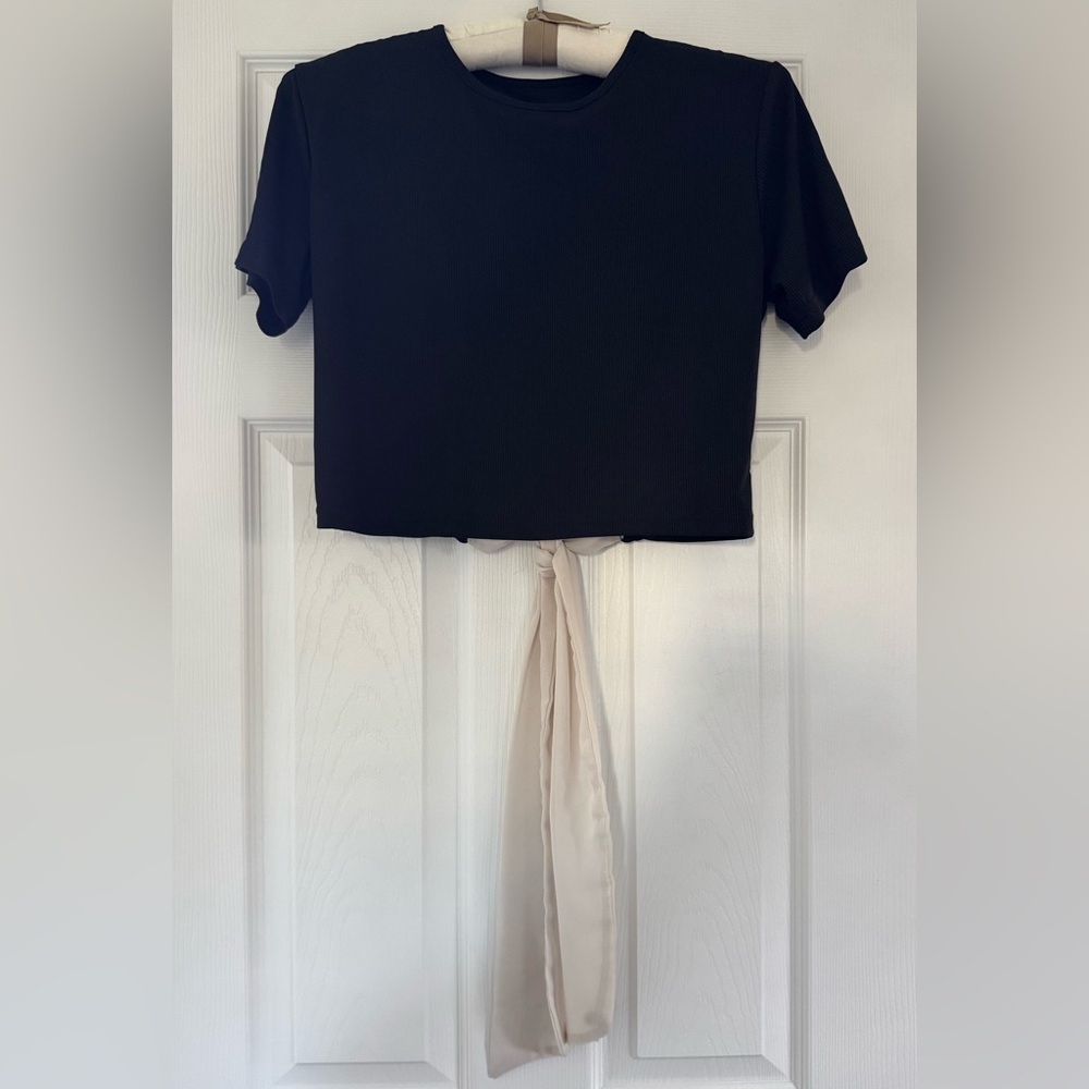 Black Crop Top with Cream Tie Back SZ XL (Juniors)